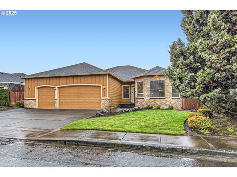 606 E 17TH CIR La Center WA 98629