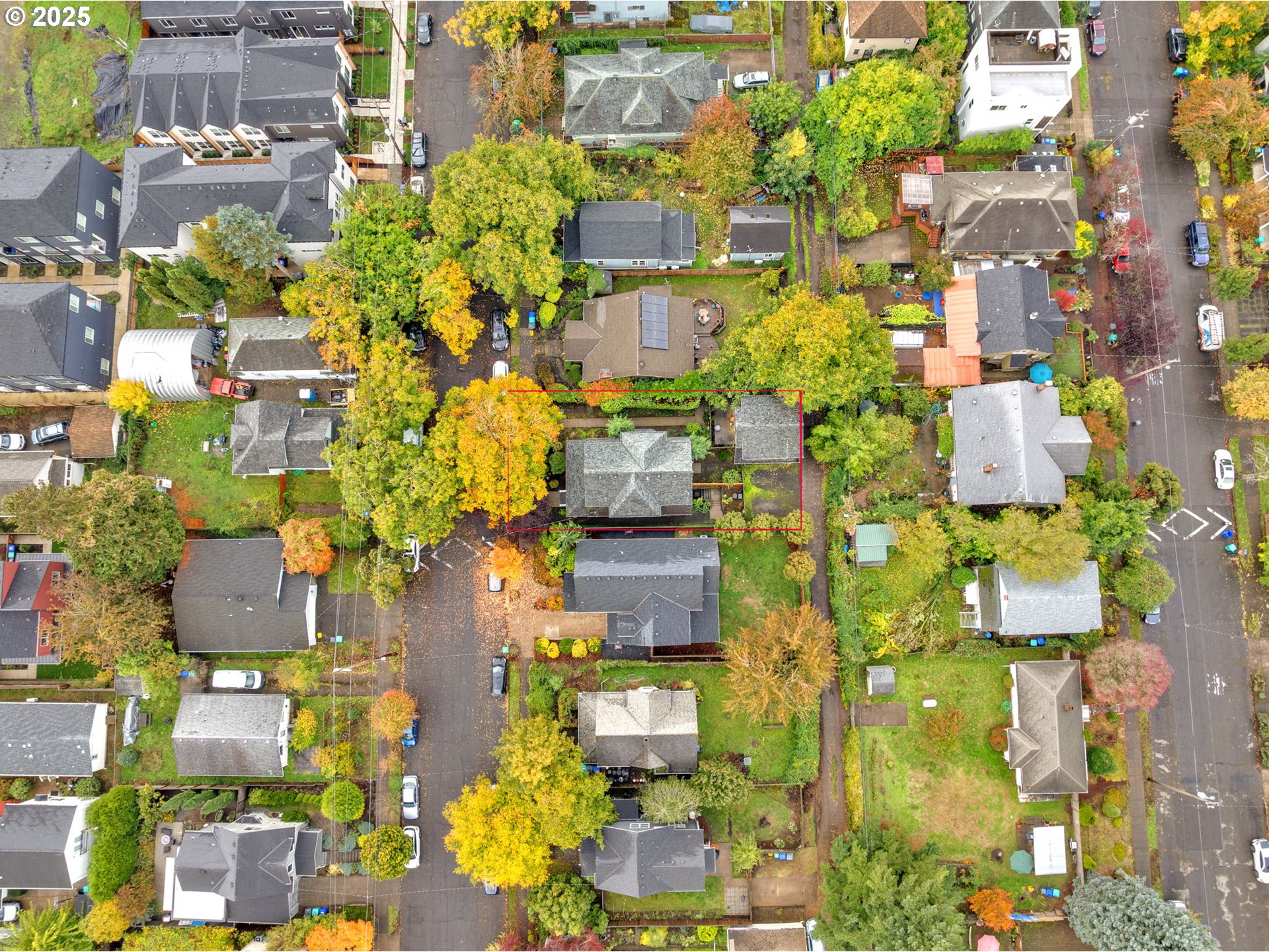 4417 N GANTENBEIN AVE