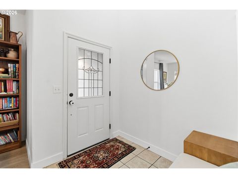 Tiny photo for 373 Camrin Loop, Creswell, OR 97426 (MLS # 435673172)