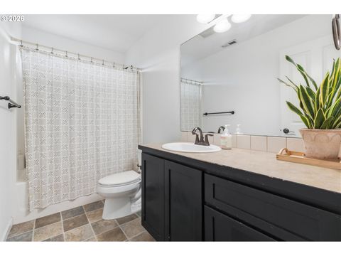 Tiny photo for 373 Camrin Loop, Creswell, OR 97426 (MLS # 435673172)