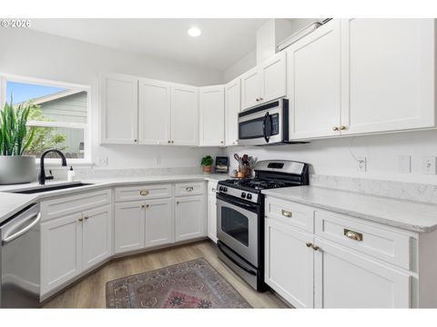 Tiny photo for 373 Camrin Loop, Creswell, OR 97426 (MLS # 435673172)