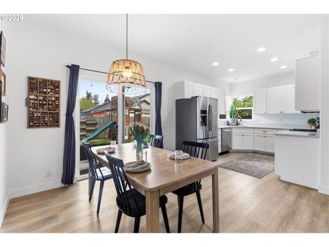 Tiny photo for 373 Camrin Loop, Creswell, OR 97426 (MLS # 435673172)