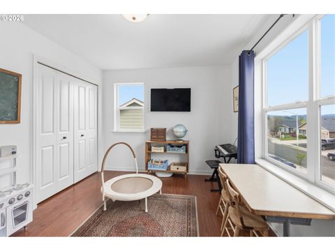 Tiny photo for 373 Camrin Loop, Creswell, OR 97426 (MLS # 435673172)