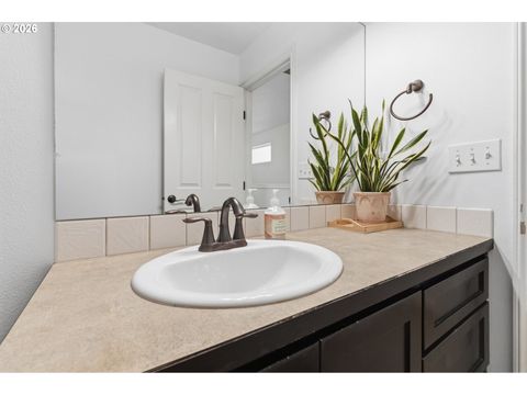 Tiny photo for 373 Camrin Loop, Creswell, OR 97426 (MLS # 435673172)