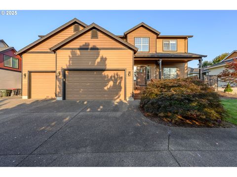 Photo of 398 SW Mt Mazama St, McMinnville, OR 97128 (MLS # 323533393)