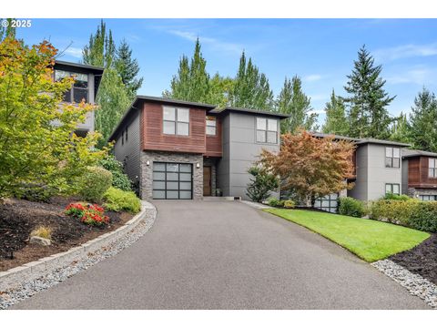10682 SW BERKSHIRE ST Portland OR 97225
