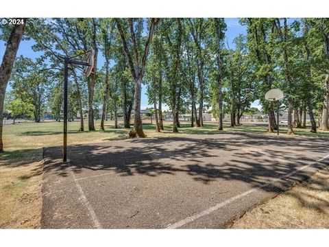 A home in Clackamas