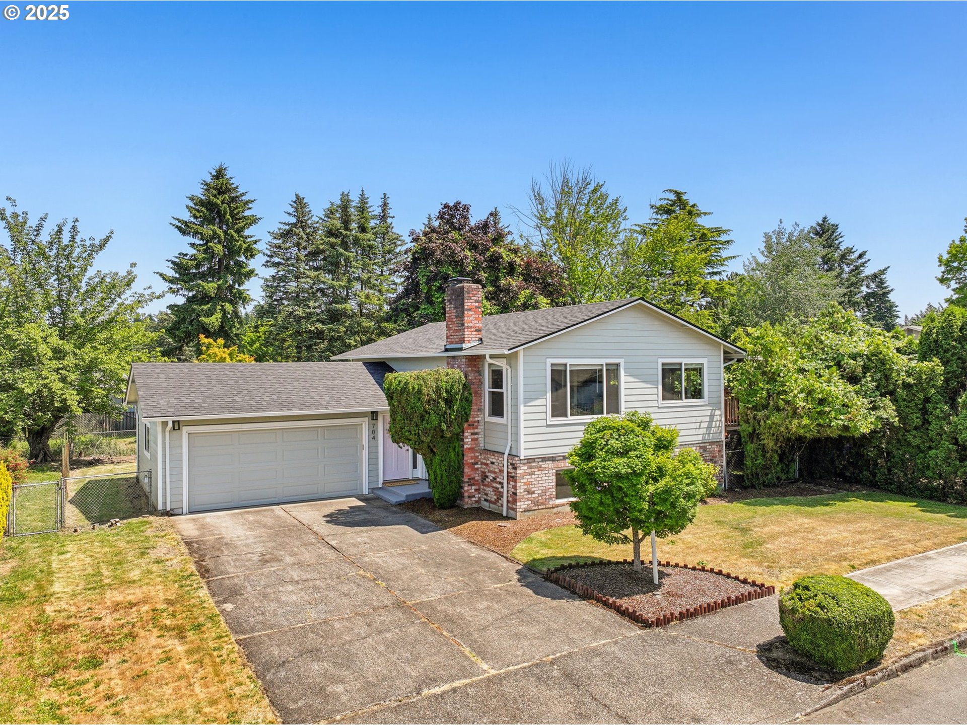 704 SE 207TH AVE