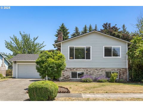 704 SE 207TH AVE Gresham OR 97030