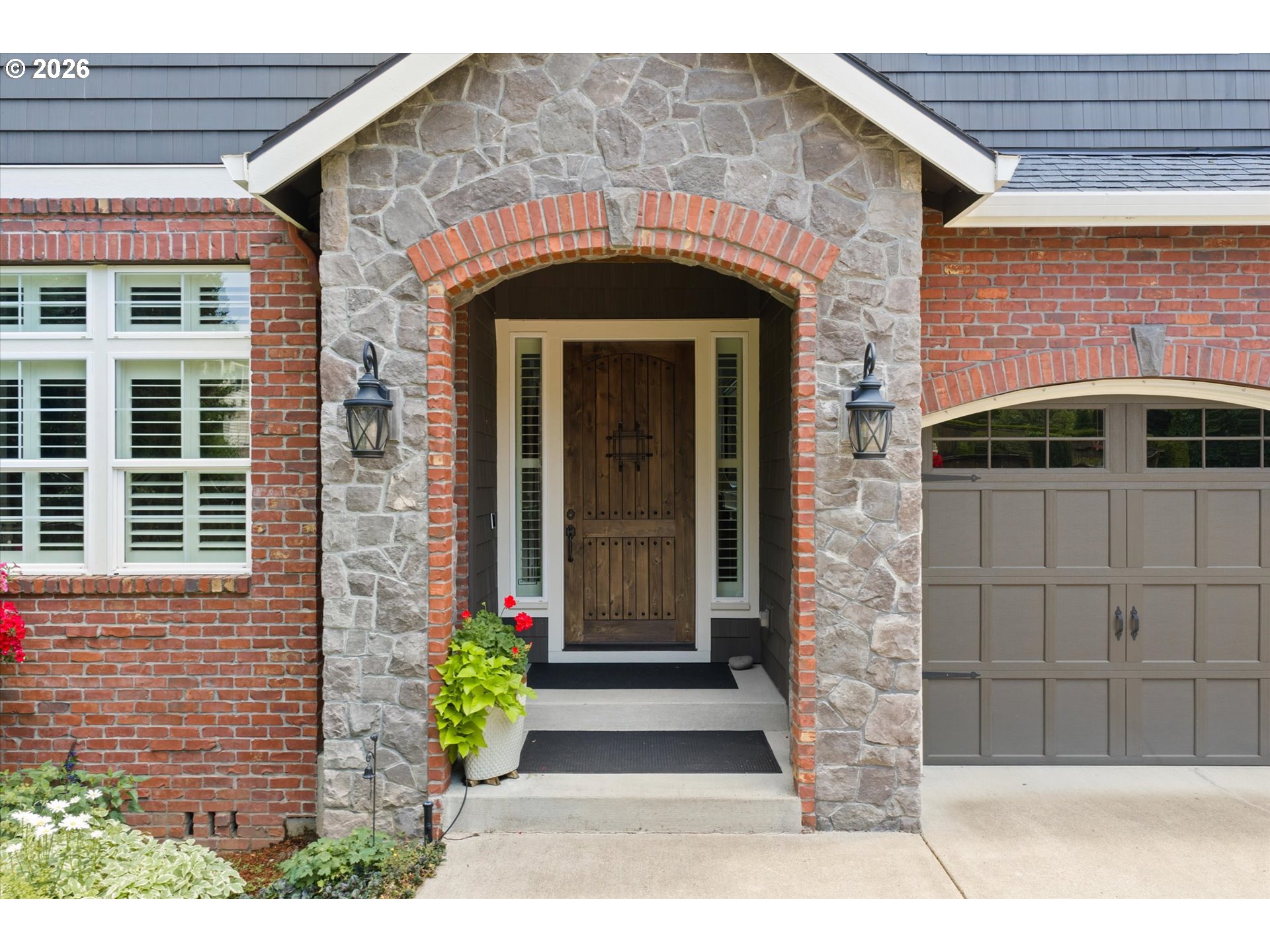 21818 SHANNON LN
