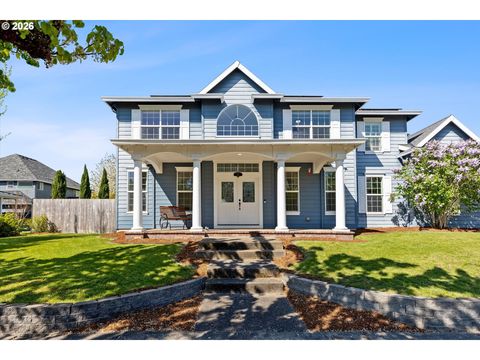 211 W HAZELNUT DR Newberg OR 97132