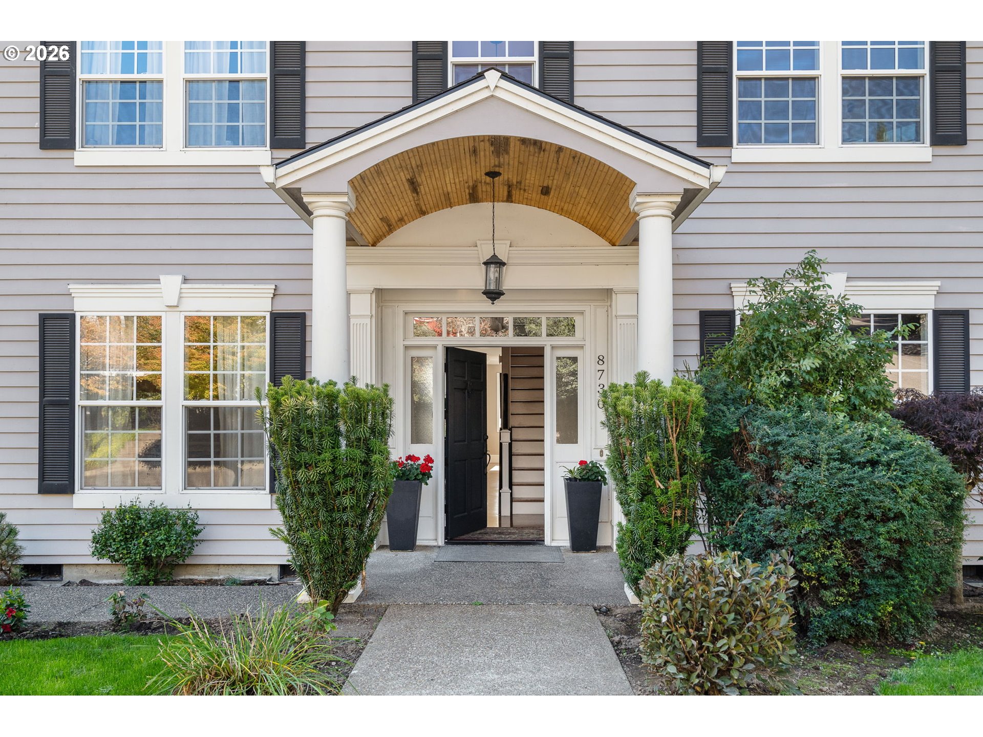 8730 NW TERRACEVIEW CT