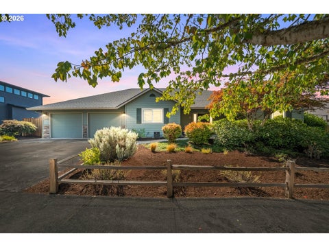 Photo of 2662 NW Mt Ashland Dr, McMinnville, OR 97128 (MLS # 142635767)