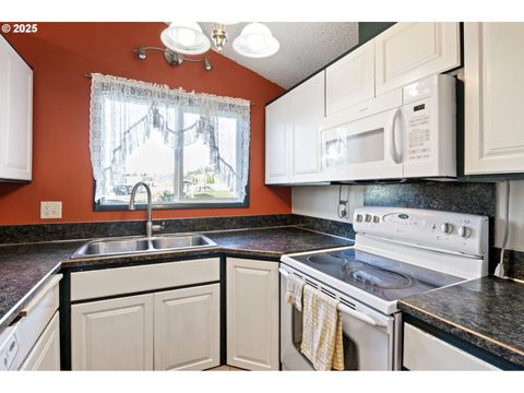 Tiny photo for 26 E 3rd St, Lowell, OR 97452 (MLS # 625286266)