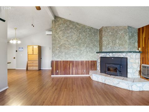 Tiny photo for 26 E 3rd St, Lowell, OR 97452 (MLS # 625286266)