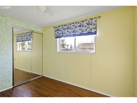 Tiny photo for 26 E 3rd St, Lowell, OR 97452 (MLS # 625286266)