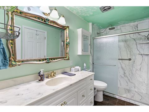 Tiny photo for 26 E 3rd St, Lowell, OR 97452 (MLS # 625286266)