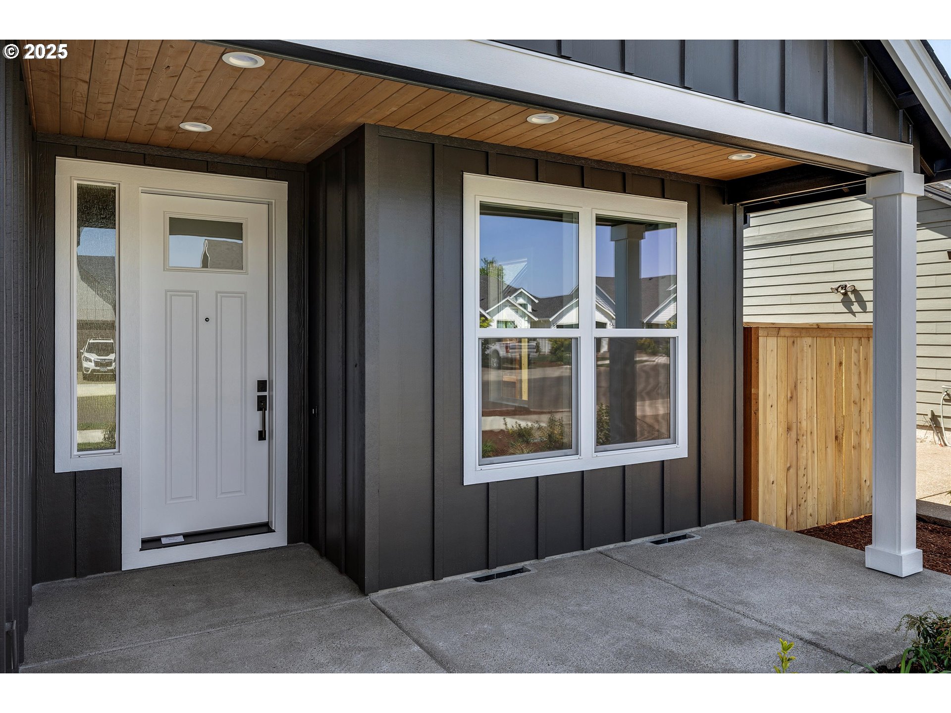 1921 SE 10TH PL
