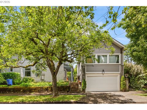 2735 SE CLINTON ST Portland OR 97202