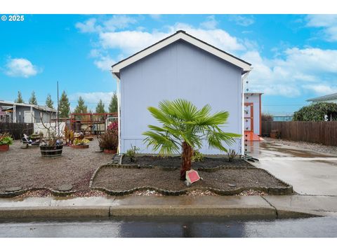 2723 OAKLAND LOOP Salem OR 97317