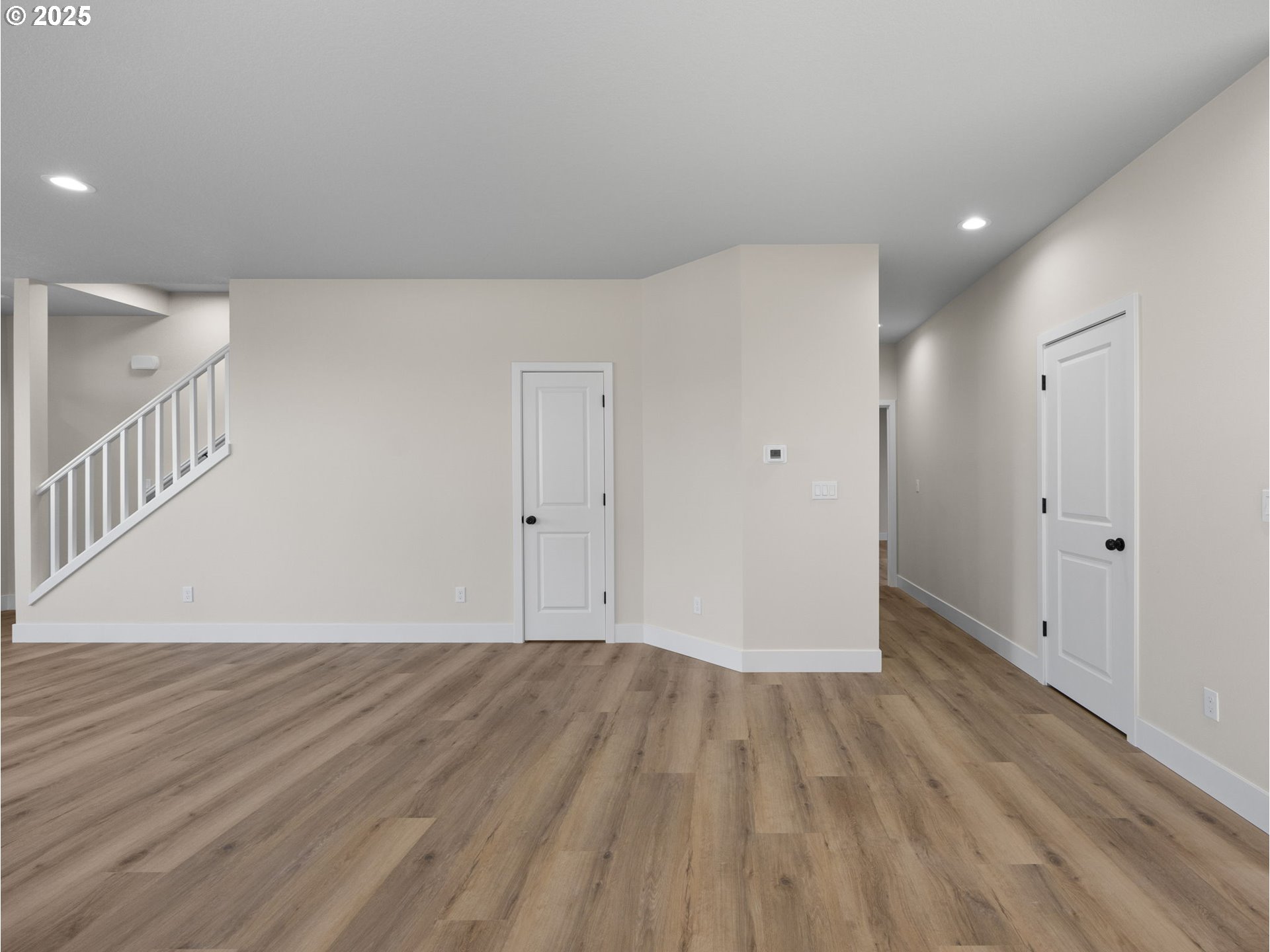 Molalla, Oregon 97038, United States, 3 Bedrooms Bedrooms, ,3 BathroomsBathrooms,Residential,Pending,13103