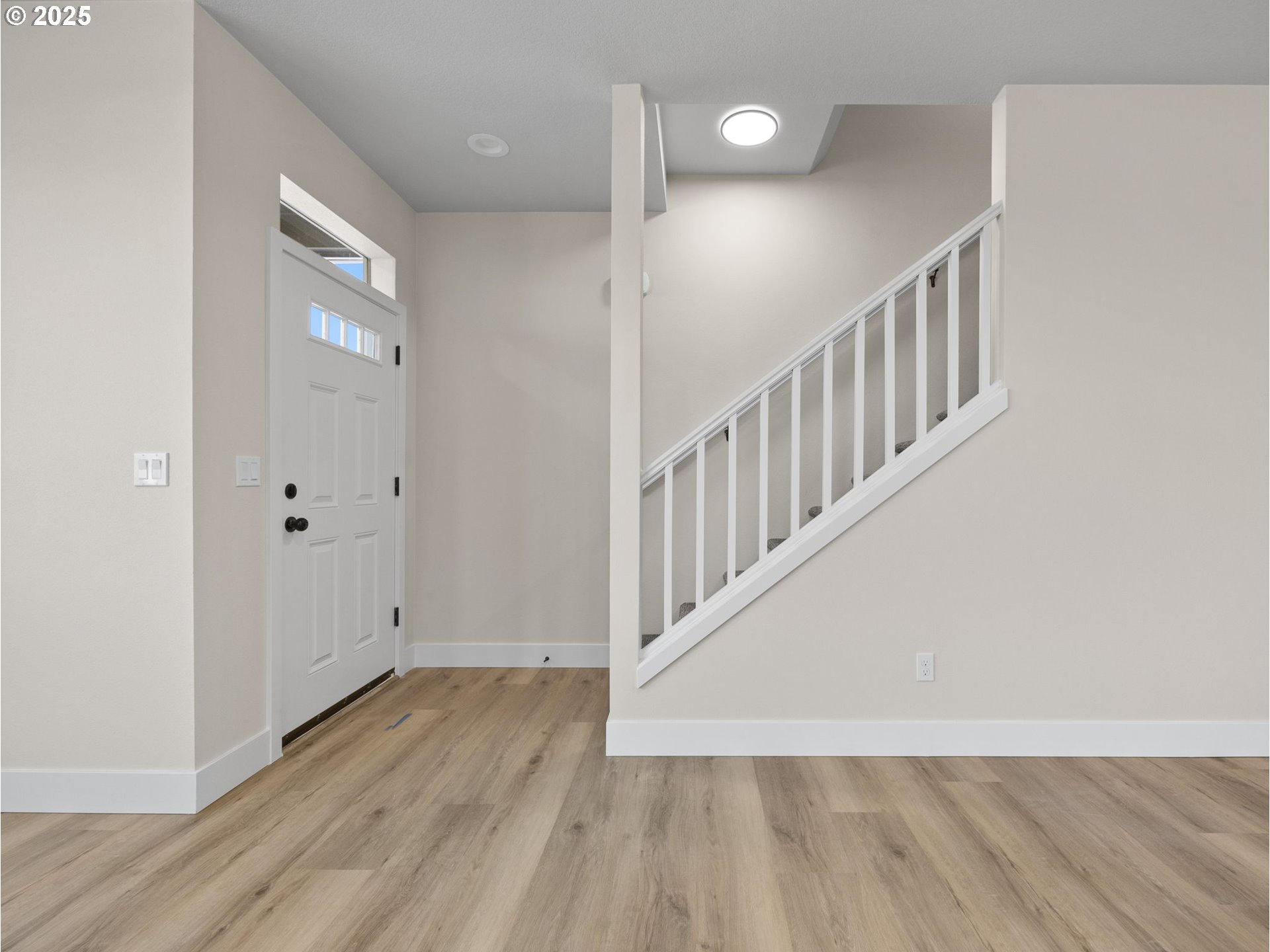 Molalla, Oregon 97038, United States, 3 Bedrooms Bedrooms, ,3 BathroomsBathrooms,Residential,Pending,13103