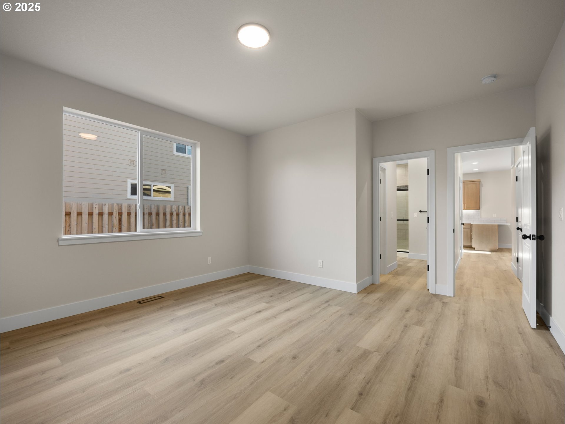 Molalla, Oregon 97038, United States, 3 Bedrooms Bedrooms, ,3 BathroomsBathrooms,Residential,Pending,13103