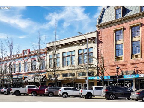 145 LIBERTY ST NE Salem OR 97301