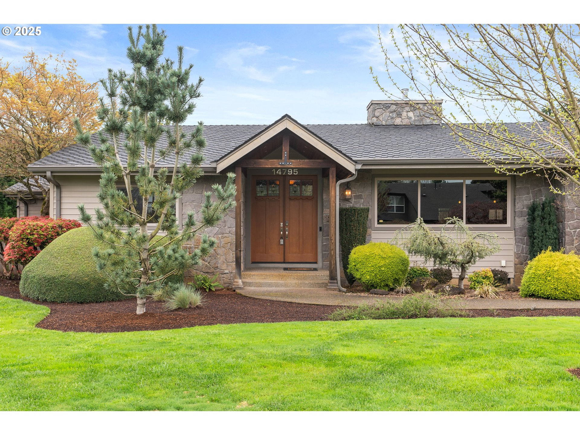 14795 NE LAWNVIEW CIR