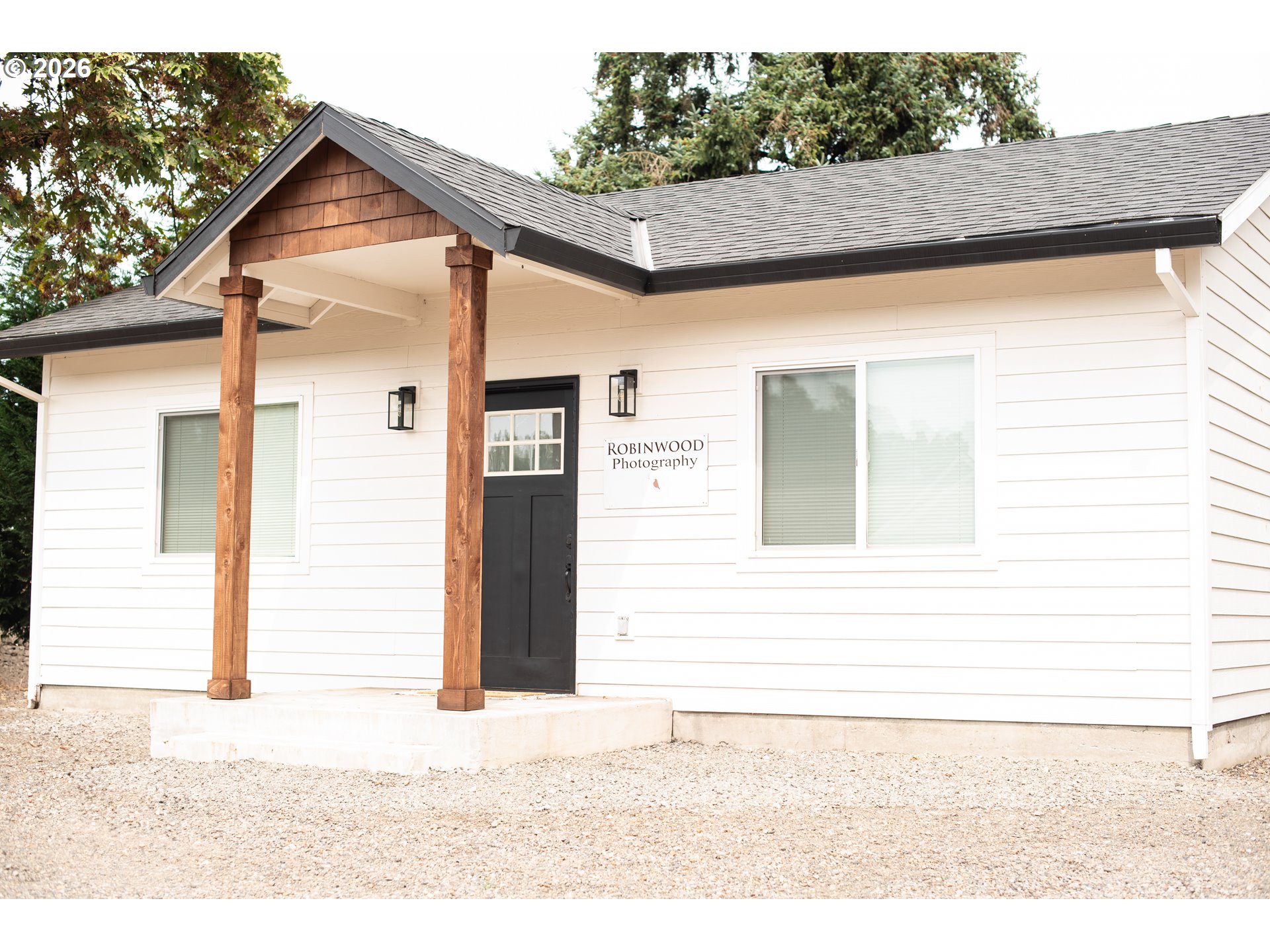 19251 CENTRAL POINT RD