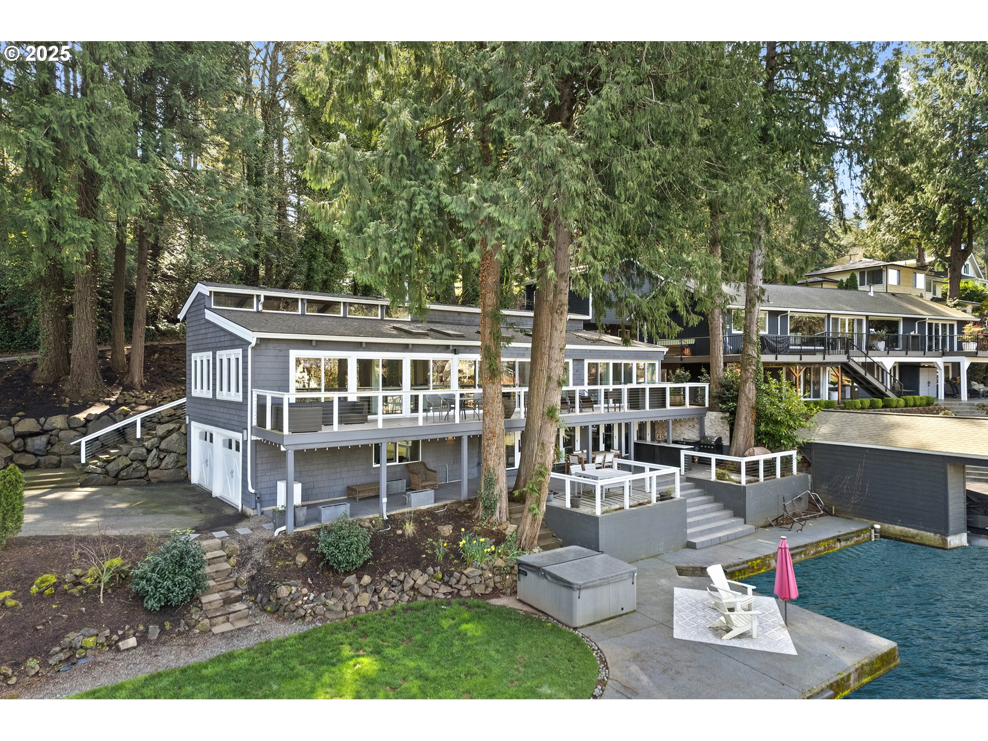 3220 SOUTHSHORE BLVD