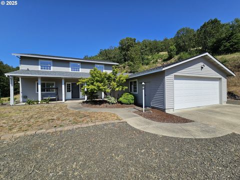 2750 SE BOOTH AVE Roseburg OR 97470