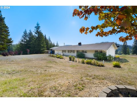 A home in Coquille