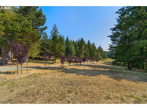 A home in Coquille