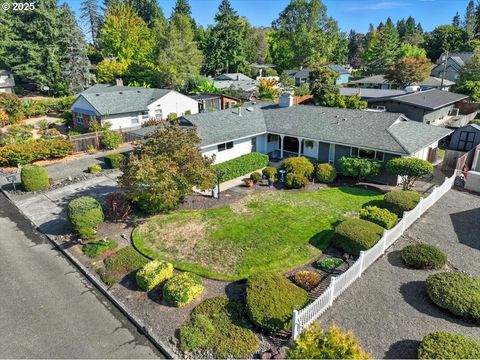 16889 SE AZALEA DR Milwaukie OR 97267