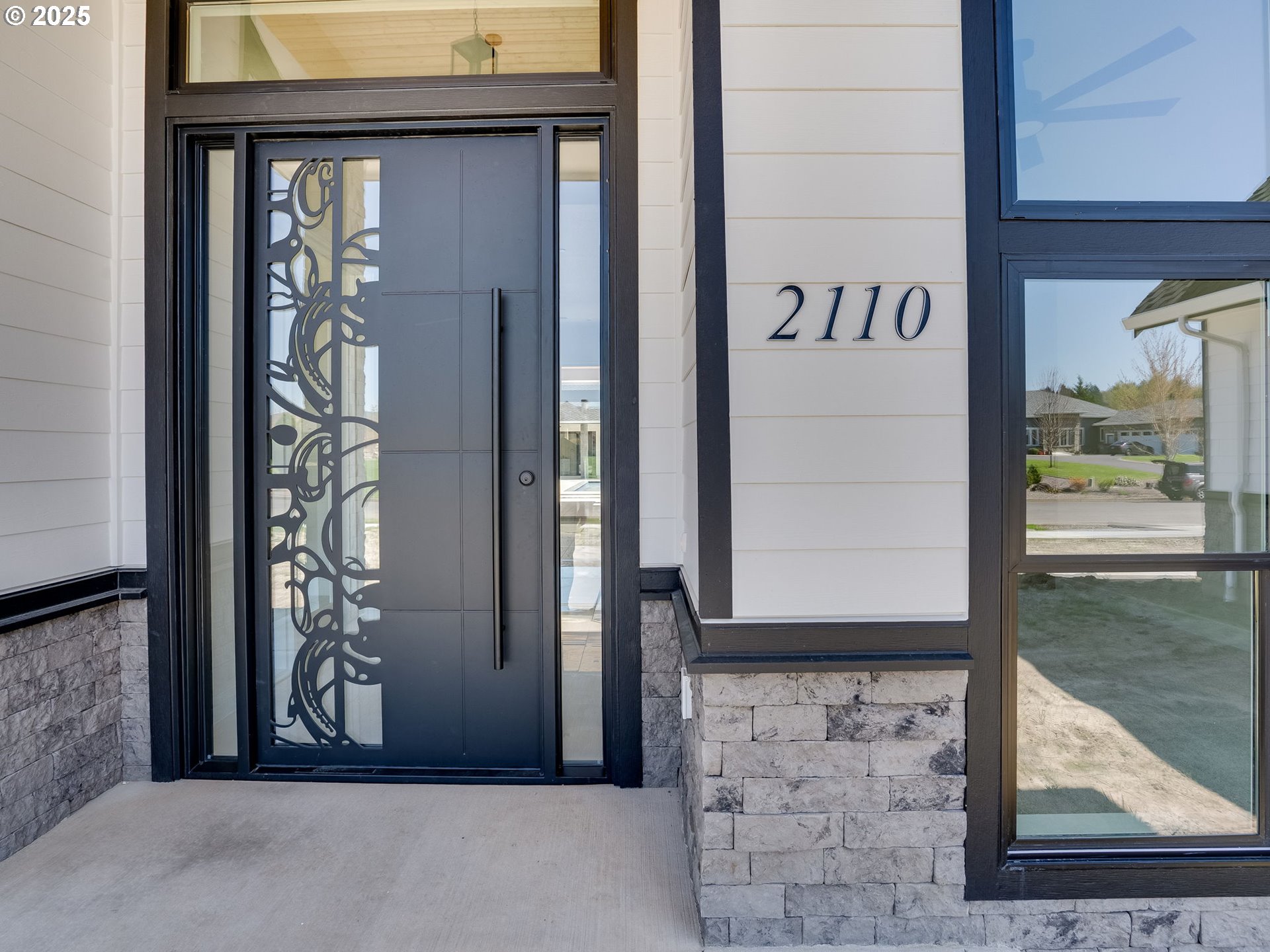 2110 SW HOMER ROSS LOOP