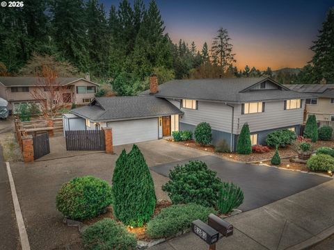 8385 CASON RD Gladstone OR 97027