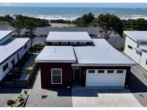 30408 SAWYER WAY Gold Beach OR 97444