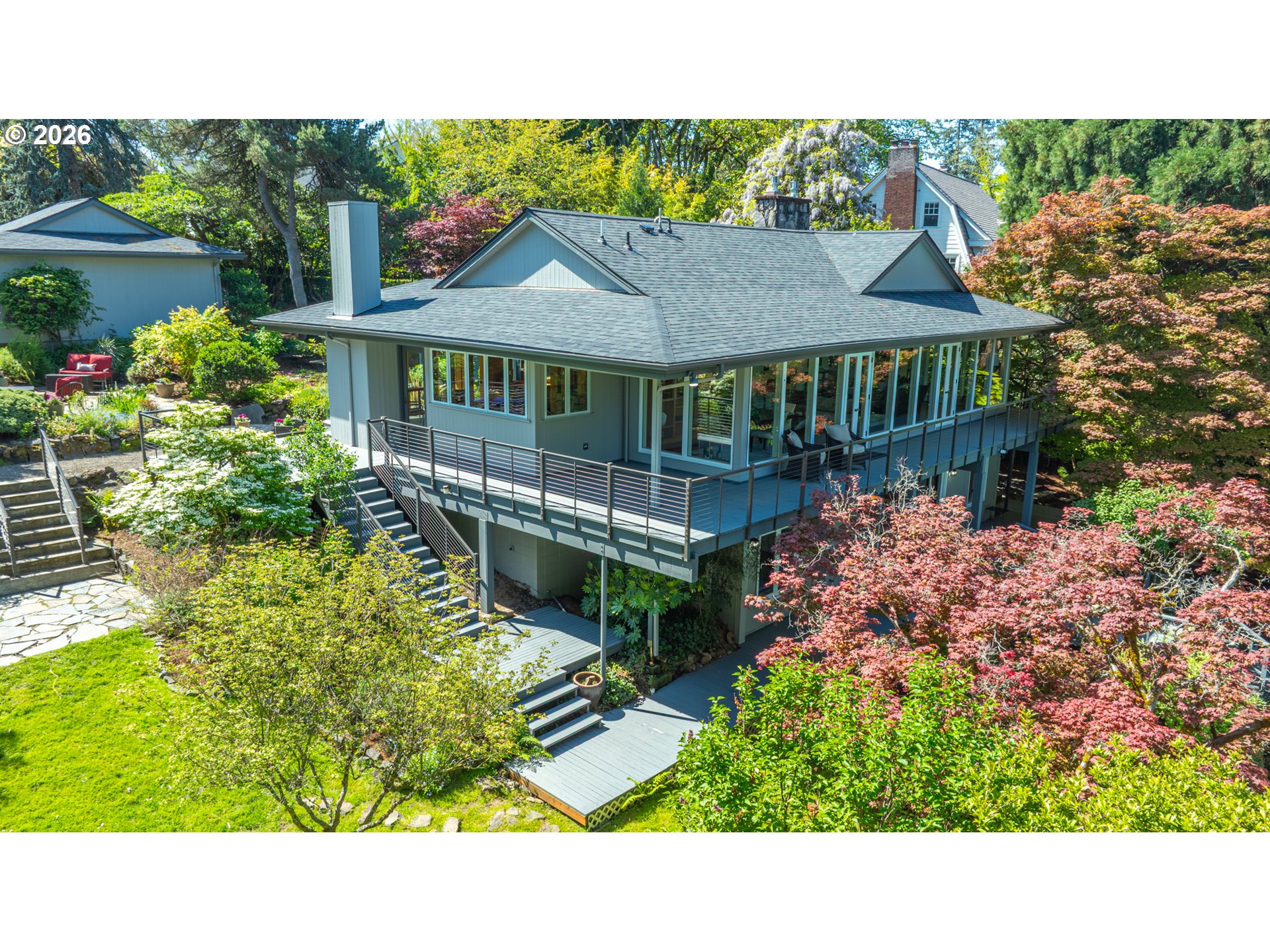 2415 FAIRMOUNT BLVD