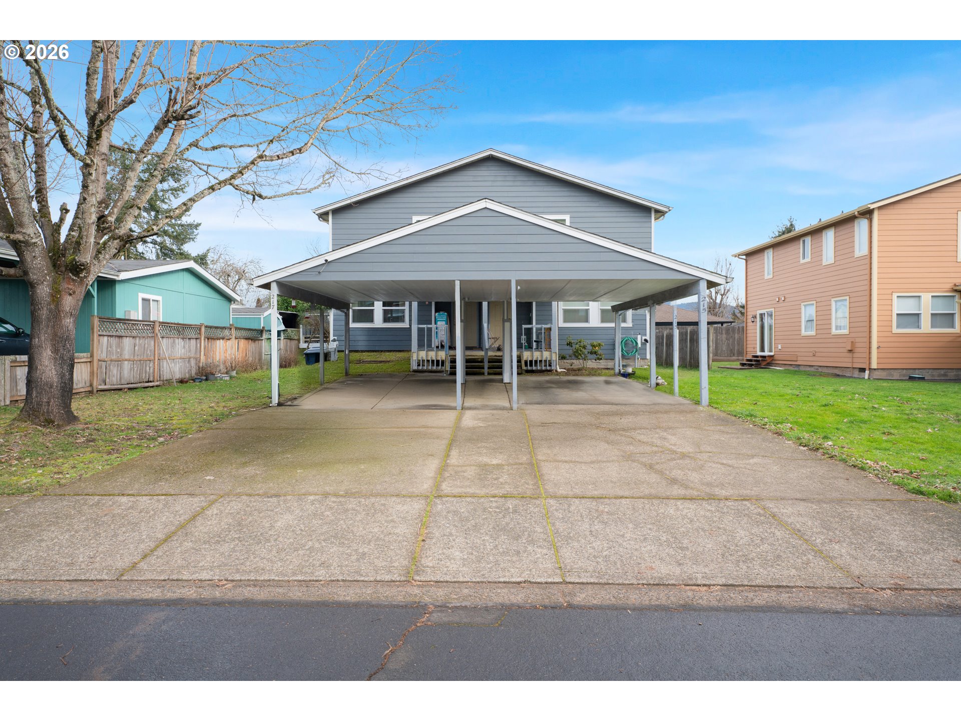 215 SMITH LOOP