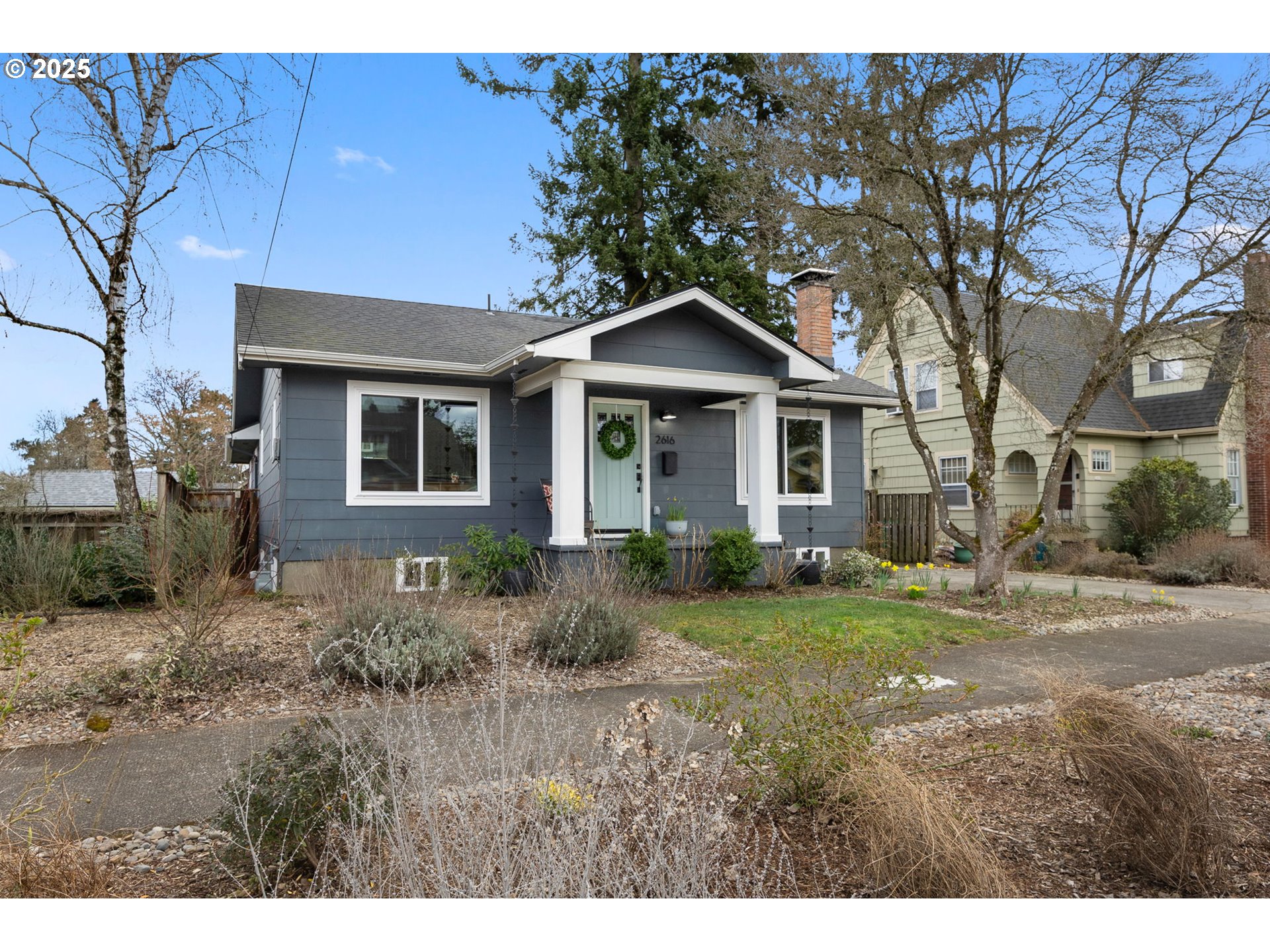 Portland, Oregon 97213, United States, 5 Bedrooms Bedrooms, ,3 BathroomsBathrooms,Residential,Pending,88480