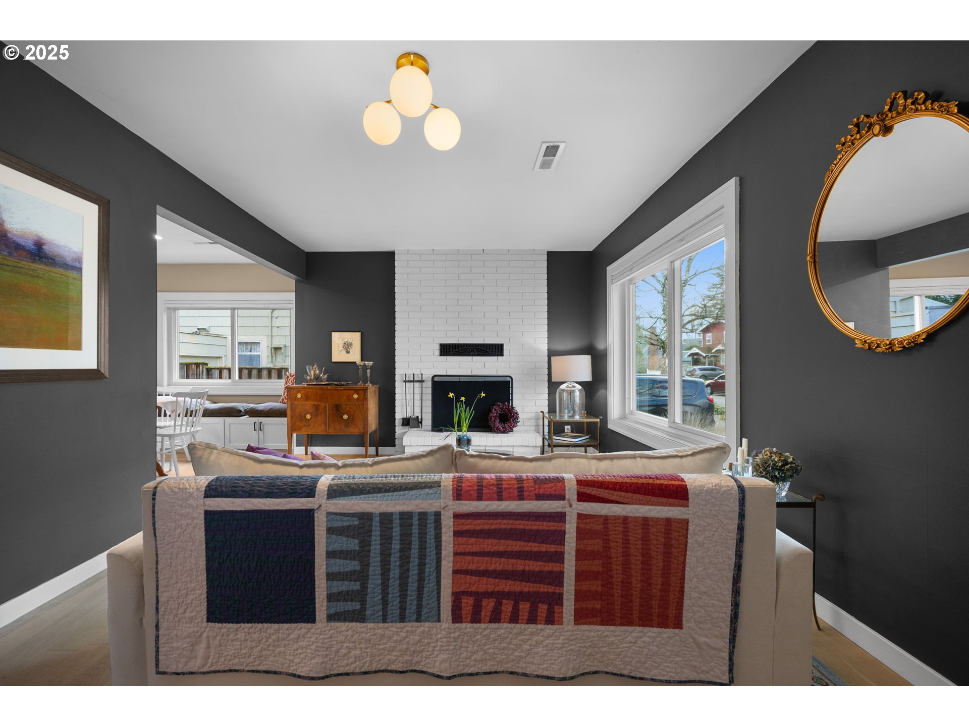 Portland, Oregon 97213, United States, 5 Bedrooms Bedrooms, ,3 BathroomsBathrooms,Residential,Pending,88480