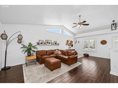 Tiny photo for 182 Sunday Dr, Creswell, OR 97426 (MLS # 696242833)