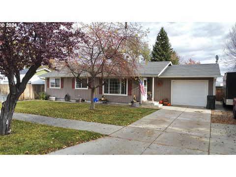 A home in Baker City