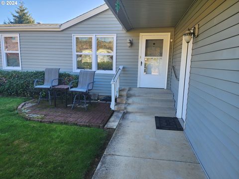 A home in Myrtle Creek