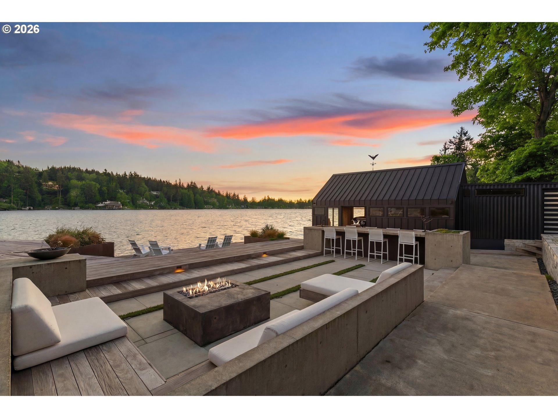 2600 SUMMIT DR