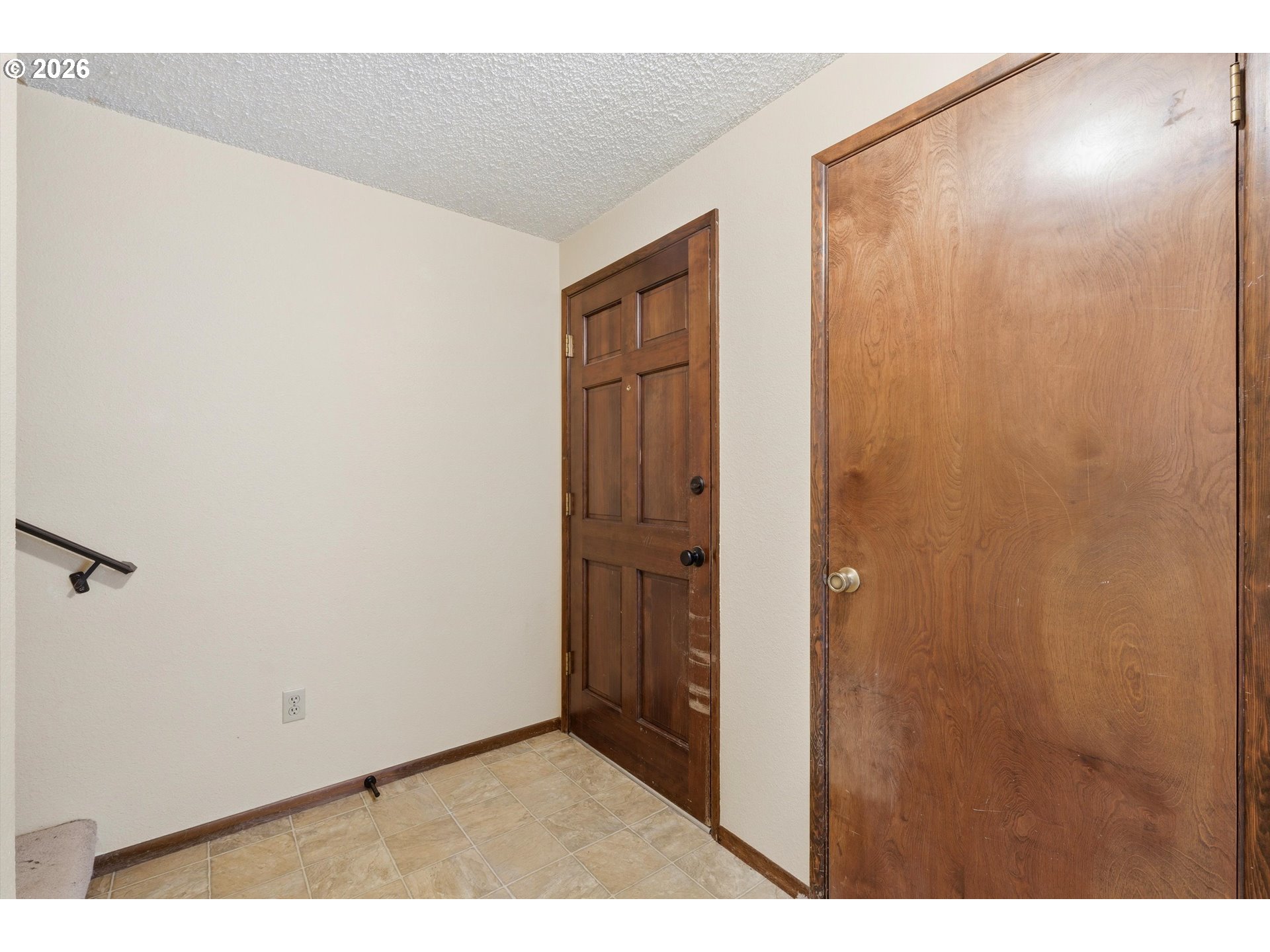 1100 N MERIDIAN ST 43