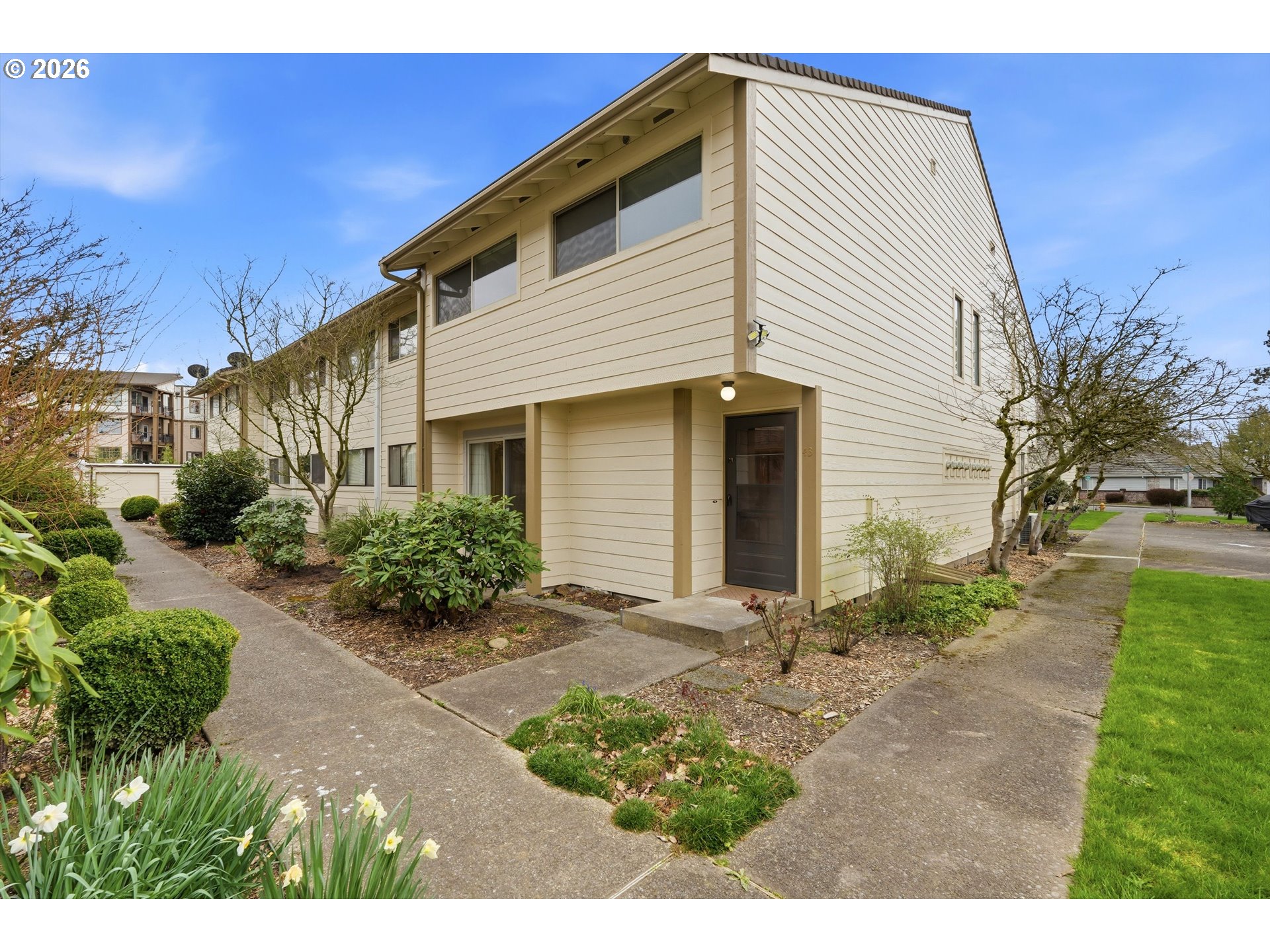 1100 N MERIDIAN ST 43