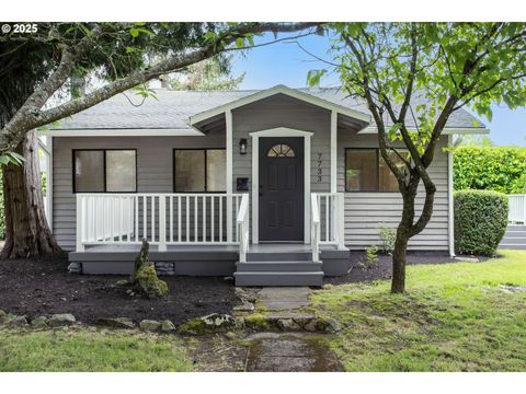 7733 NE MASON ST Portland OR 97218