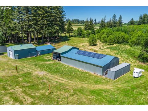 A home in Estacada